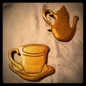 2 handmade gold magnets by me